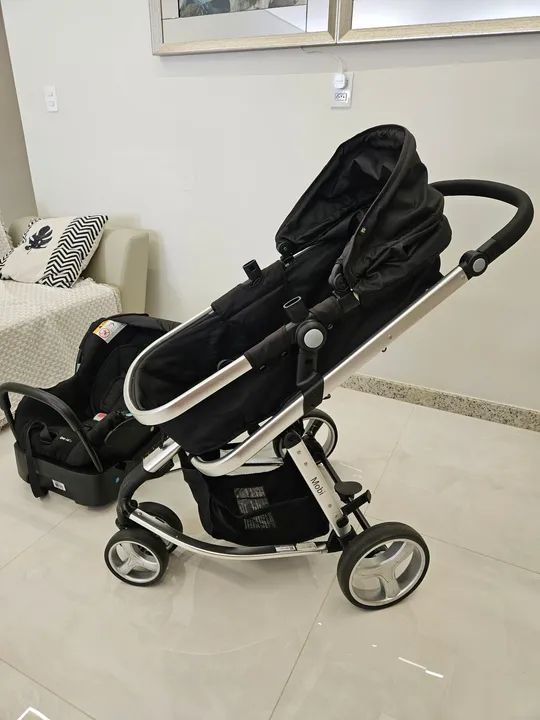 Carrinho de Bebê Mobi e Bebê conforto - Usado
