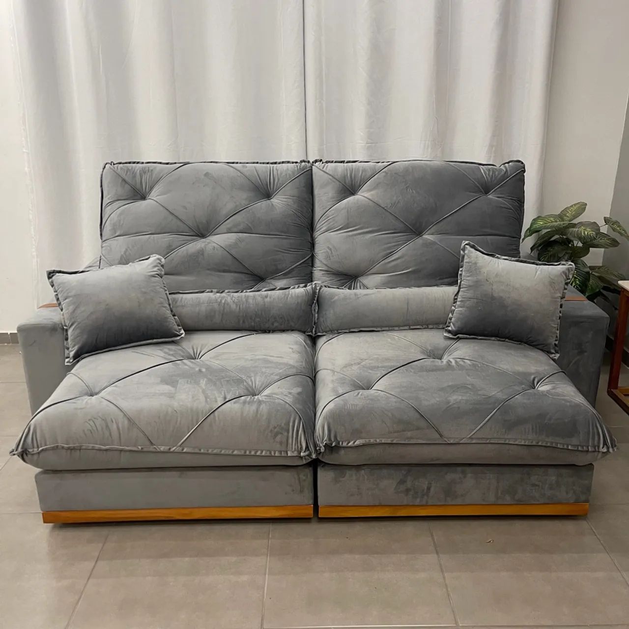 Sofá Retrátil e Reclinável Isa 2,50m Molas Ensacadas p65 - Foto 3