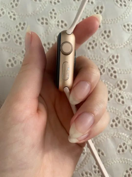 Apple Watch Series 3 - 38mm - Rosa Dourado - Foto 3