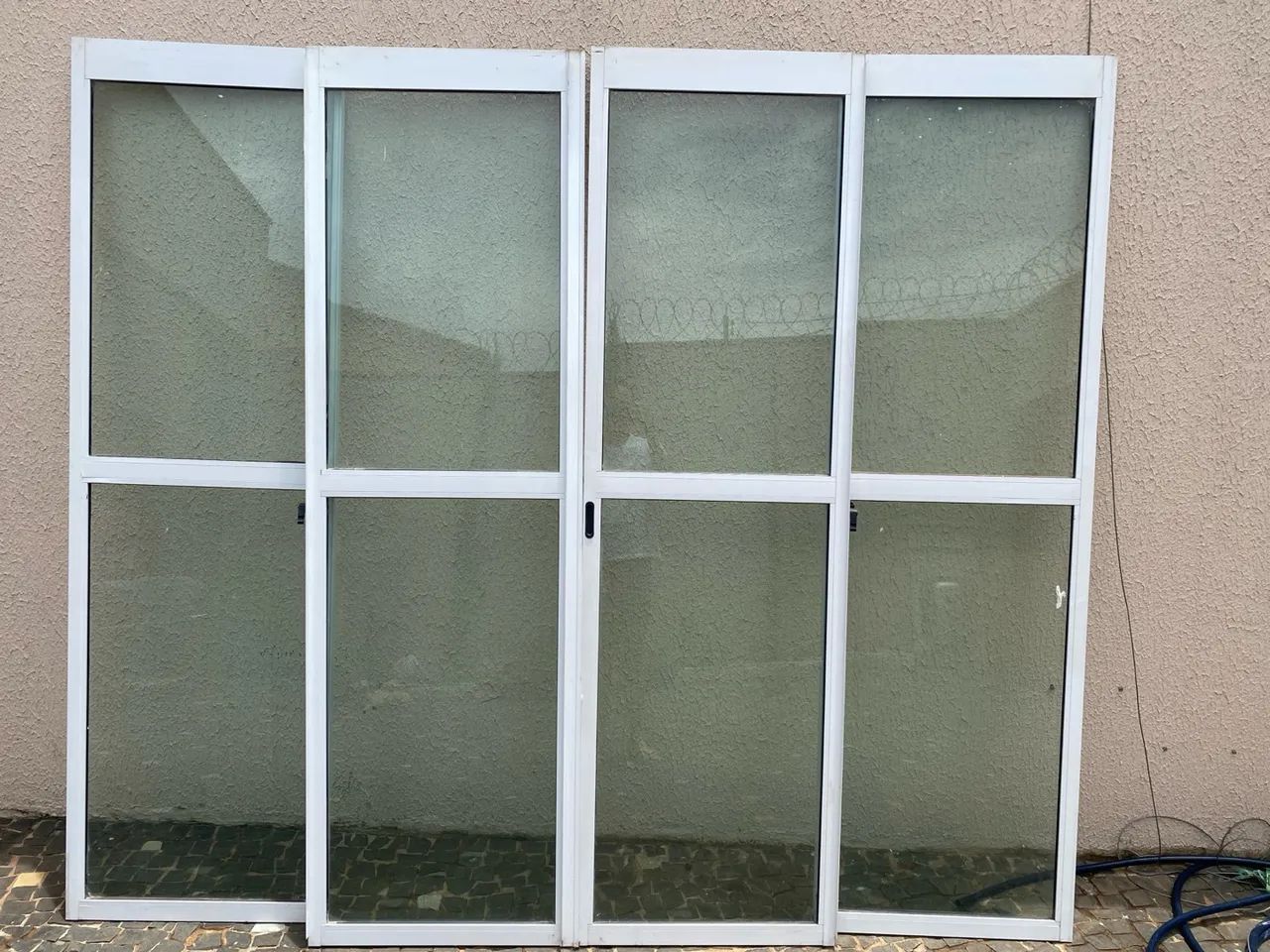 Porta de correr em alumínio com vidro 4 folhas - Foto 2