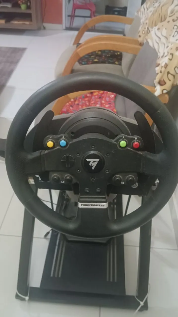 Volante Thrustmaster para Console Xbox e PC