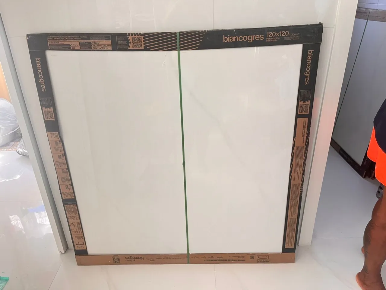 VENDO PORCELANATO POLIDO Biancogres 120x120
