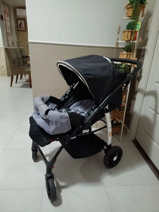 Carrinho de bebê Burigotto modelo Primus