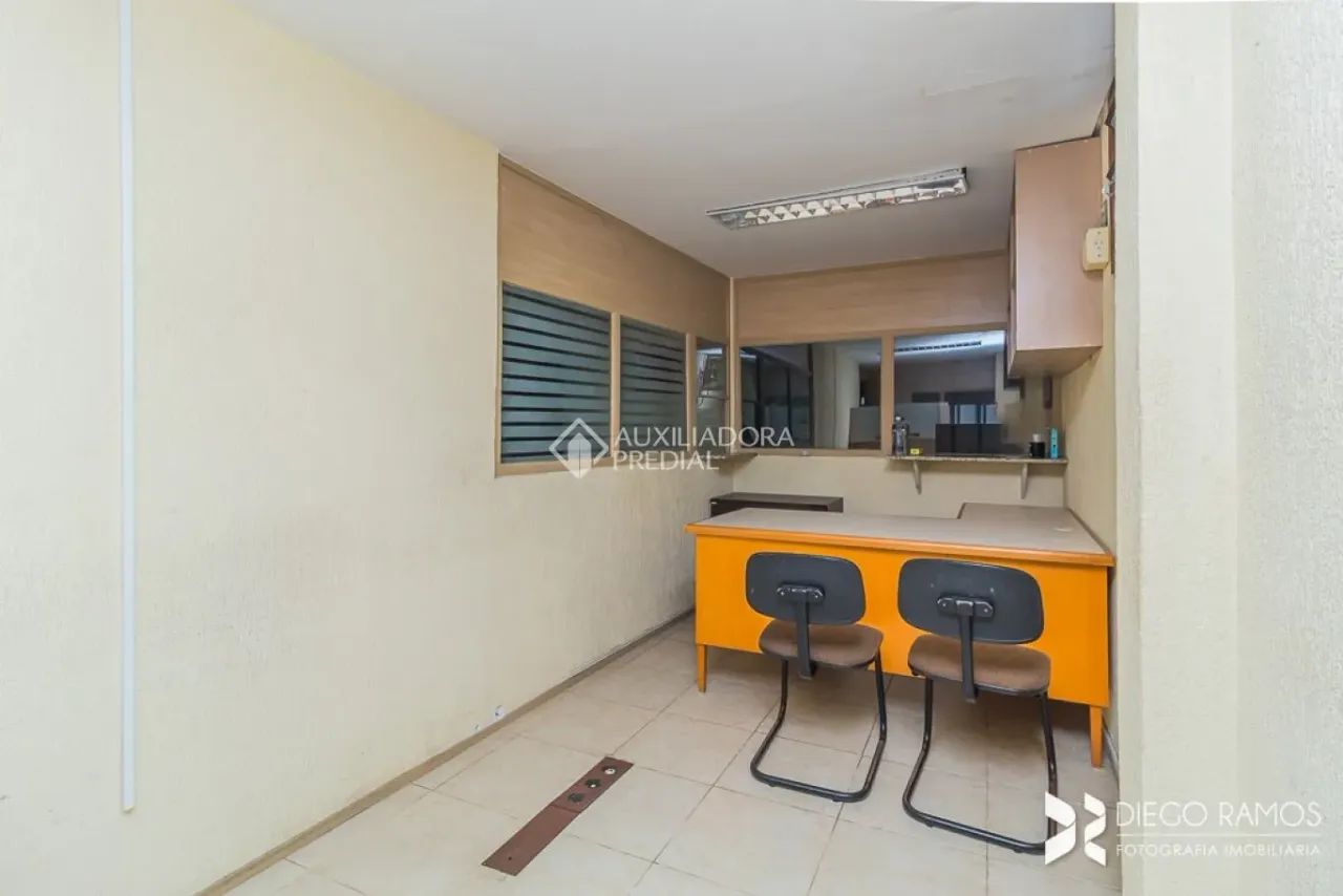 EXCELENTE SALA COMERCIAL NO CENTRO HISTÓRICO - Foto 11