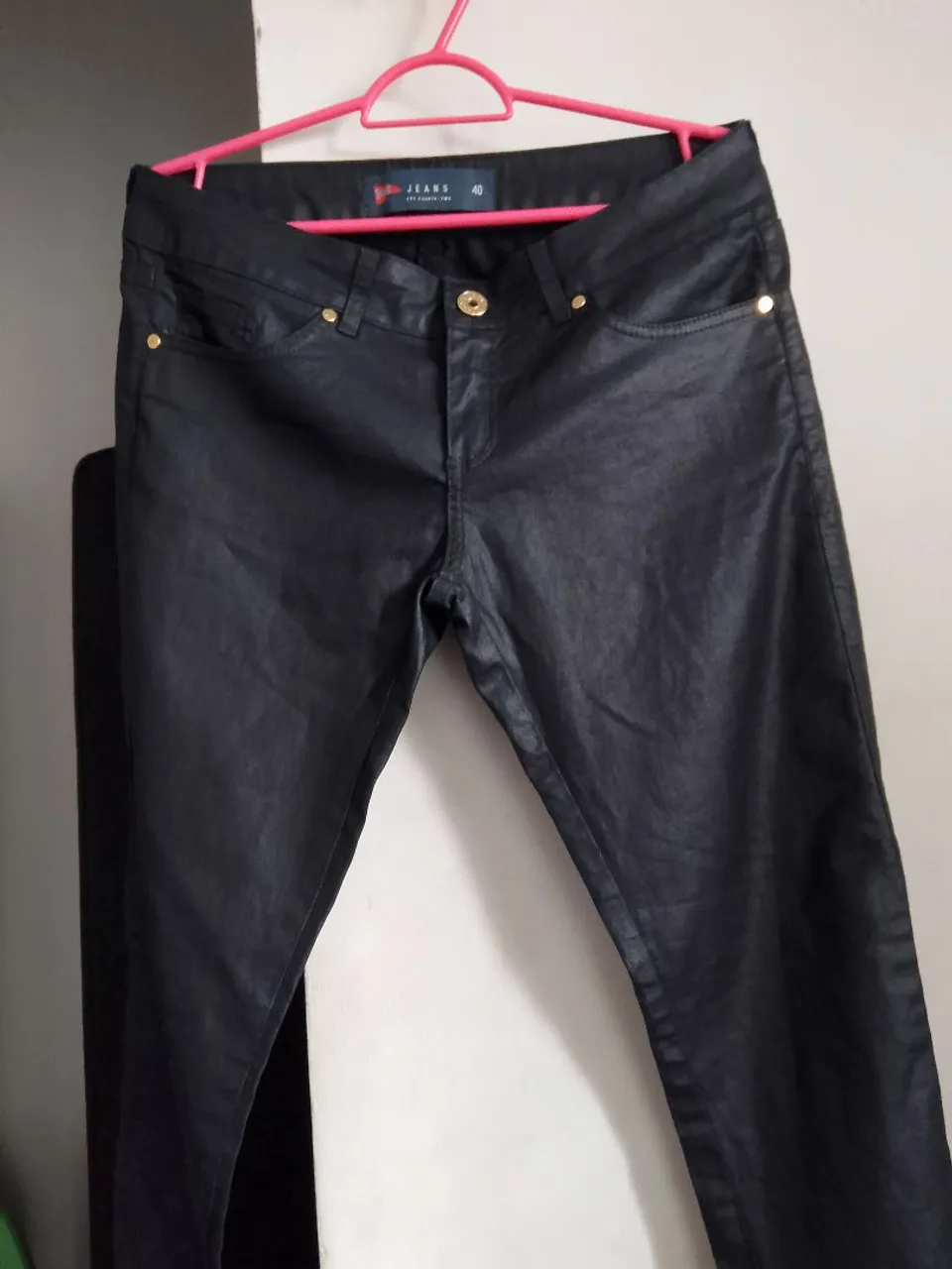 Calça Jeans Preta couro sintético