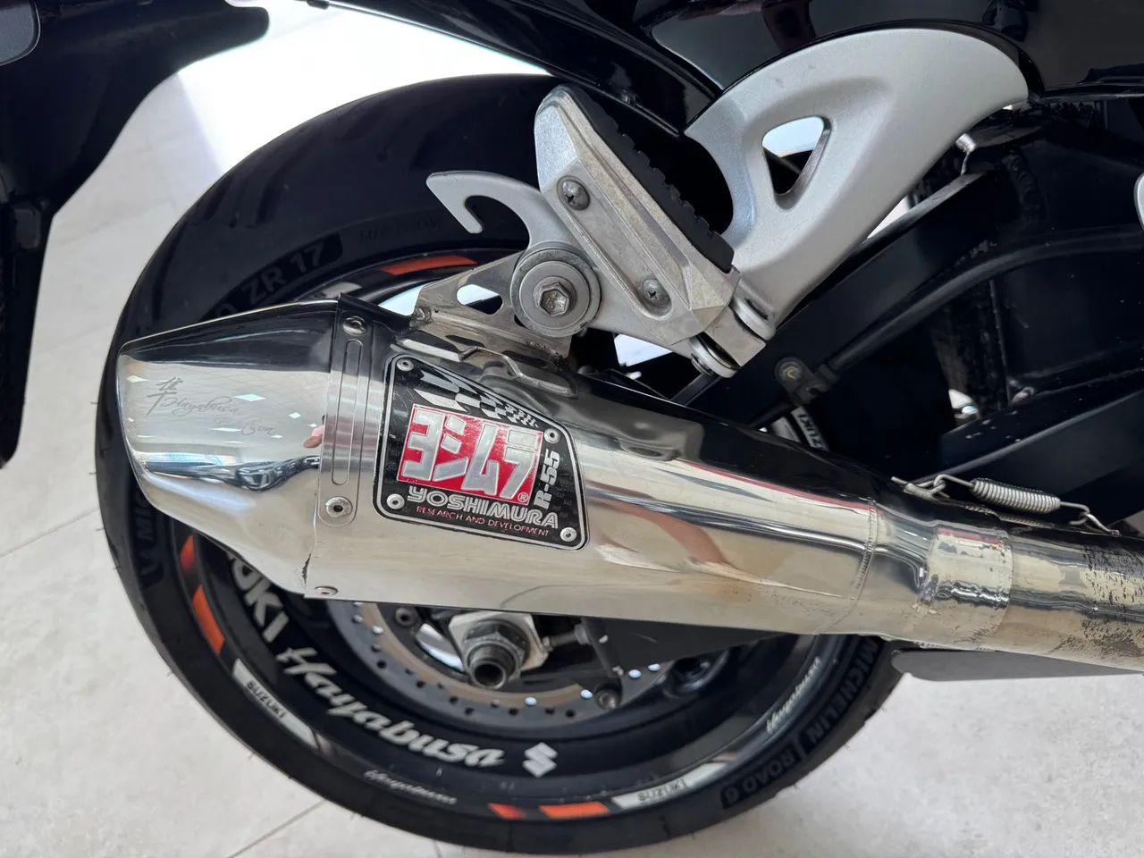SUZUKI HAYABUSA 1300R  - Foto 4