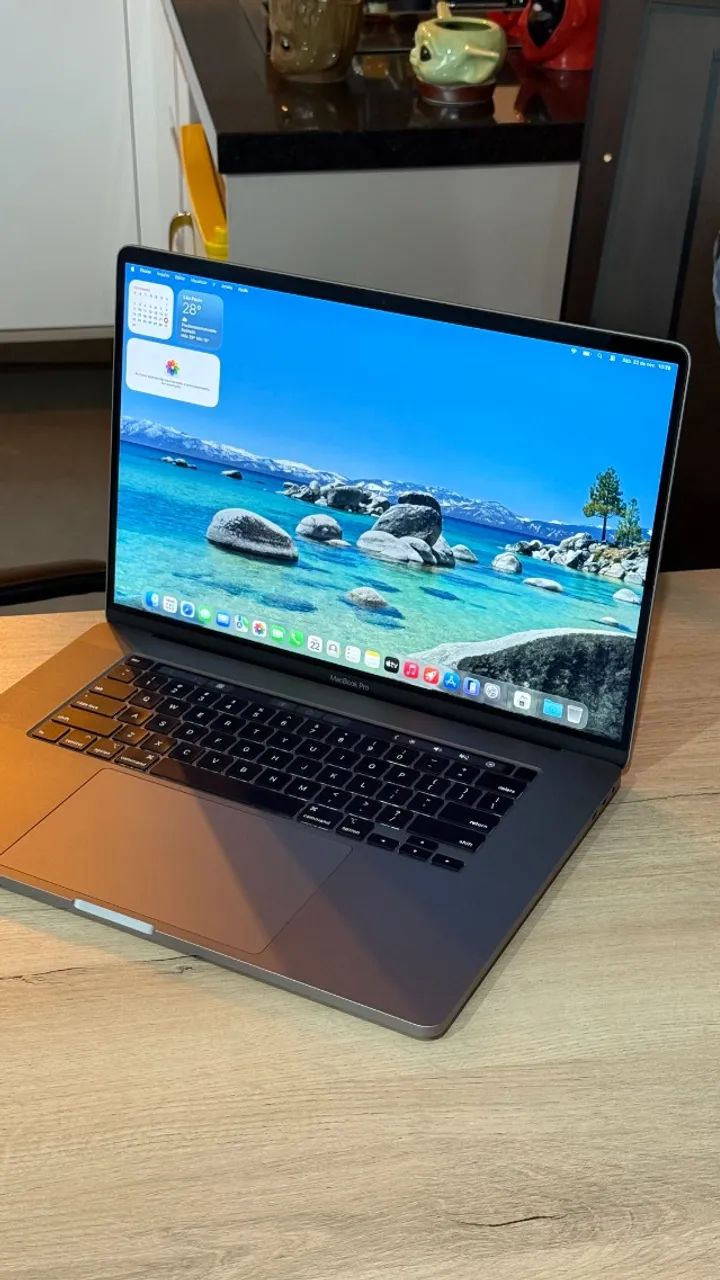 MacBook Pro 2019年, 16inch, 32GB, 2TB Macbook Pro 2019 (32GB Ram | 2TB SSD | Intel Core i9 | Radeon Pro