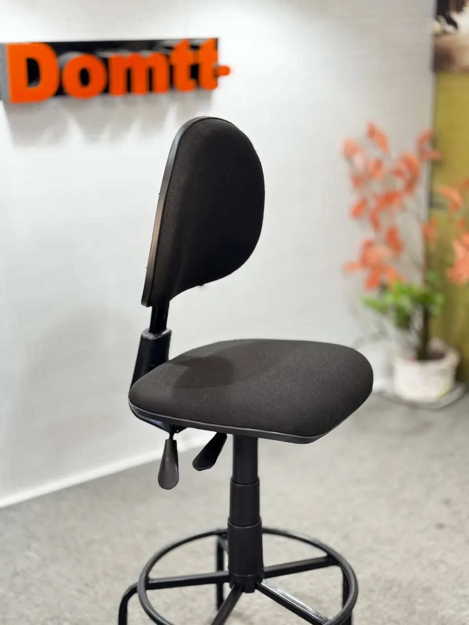 Cadeira Executiva Caixa Com plataforma Backsystem NR17-Em até 6x sem juros  - Foto 4