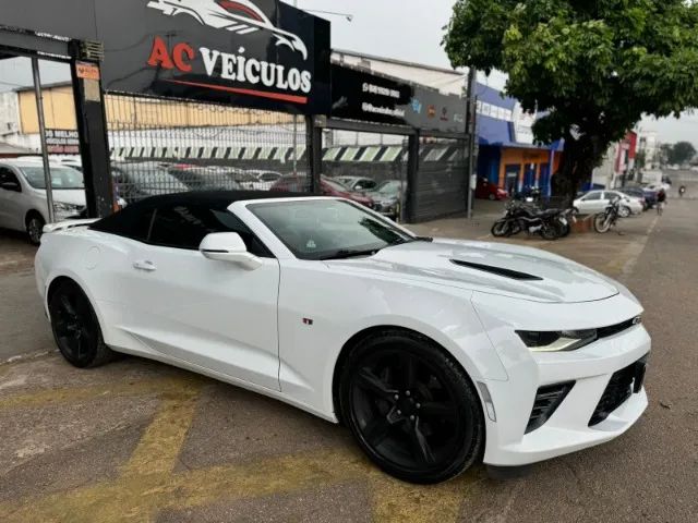 GM - CHEVROLET CAMARO 2SS CONVERSÍVEL 6.2 V8 2017 30.400KM RODADOS    R$ 359.000,00