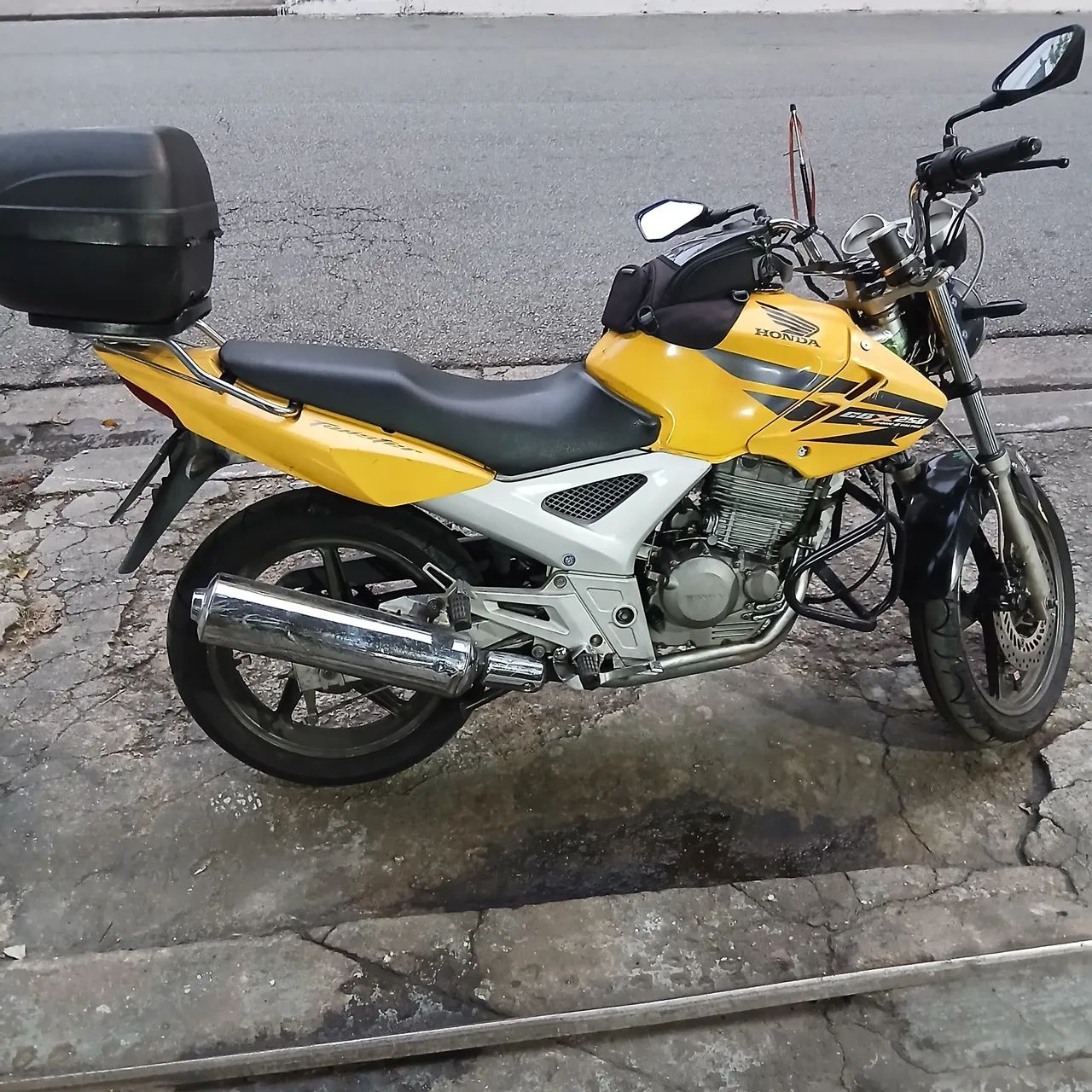 Cbx twister 250 - Foto 2