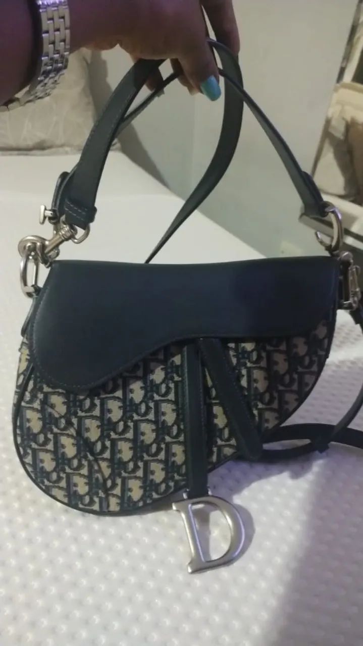 Bolsa grife Dior