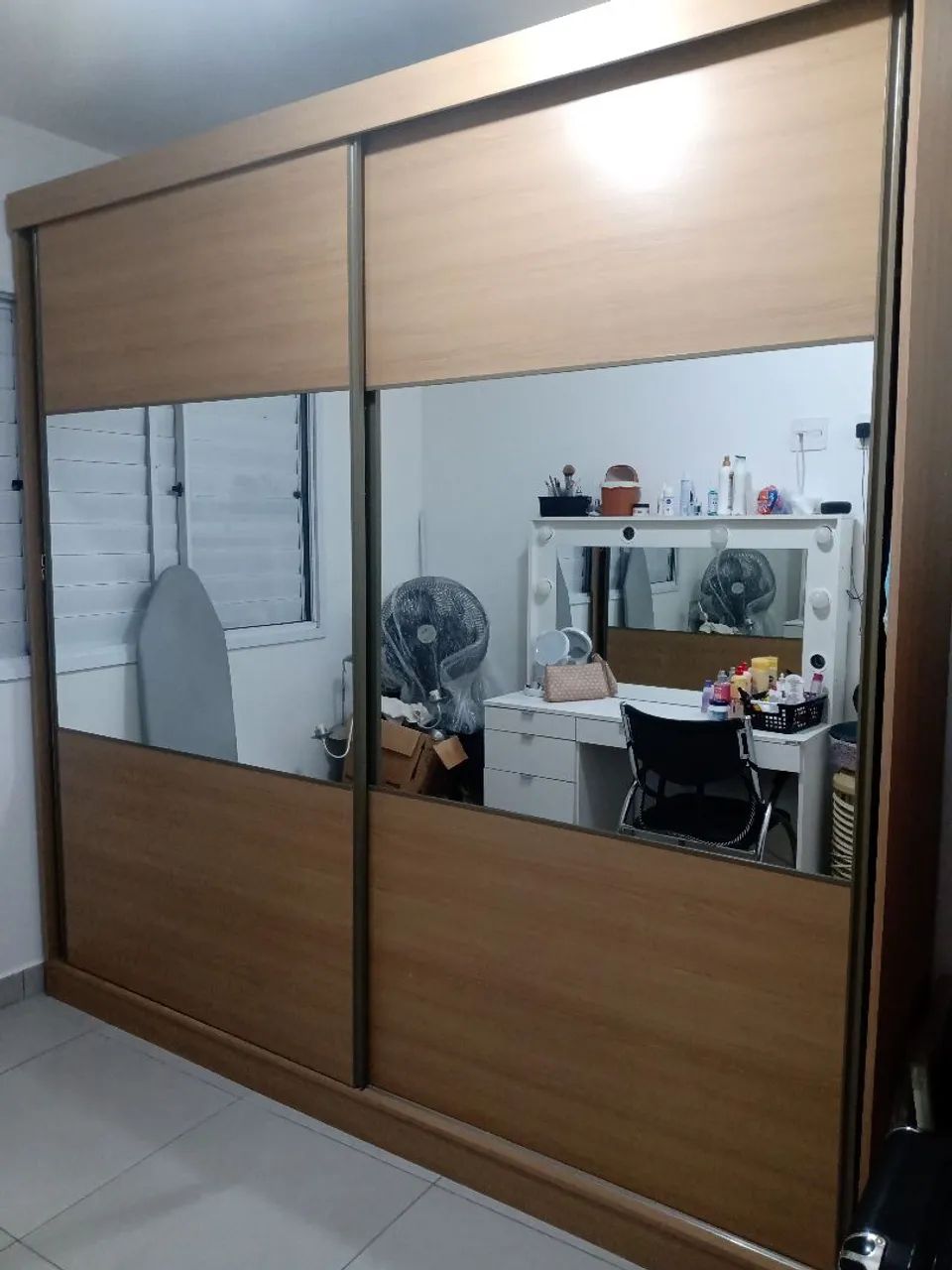 Quadra roupas seminnovo