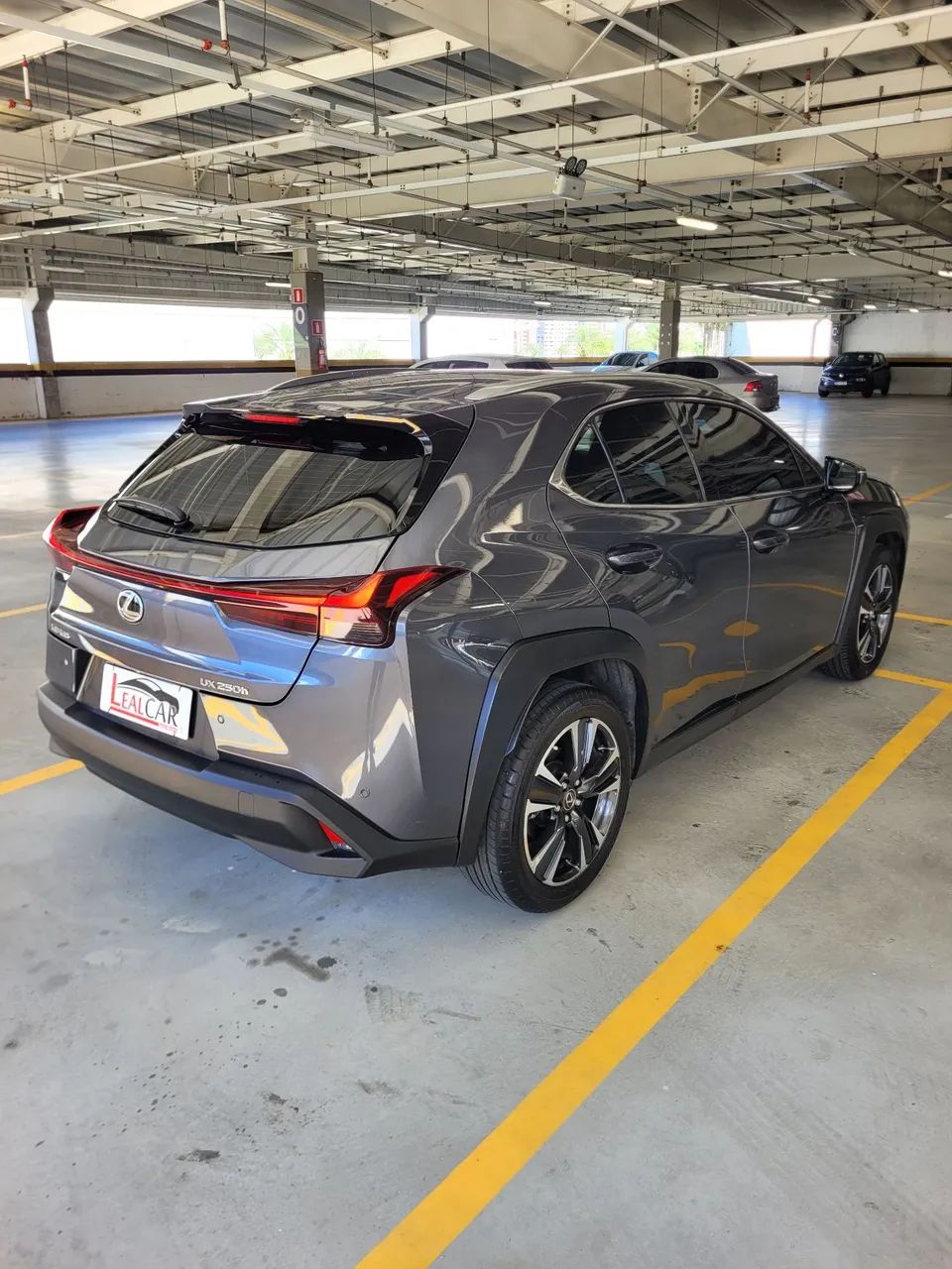 Lexus UX-250h Dynamic 2.0 16V Aut.(hybrid), foto 6 de 15