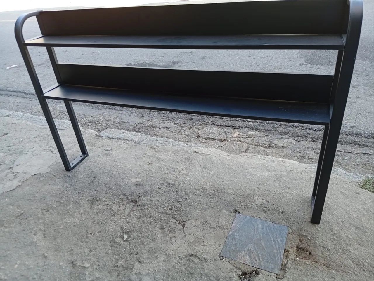 Armário fixar em mesa com duas prateleiras e lateral de metal  - Foto 3