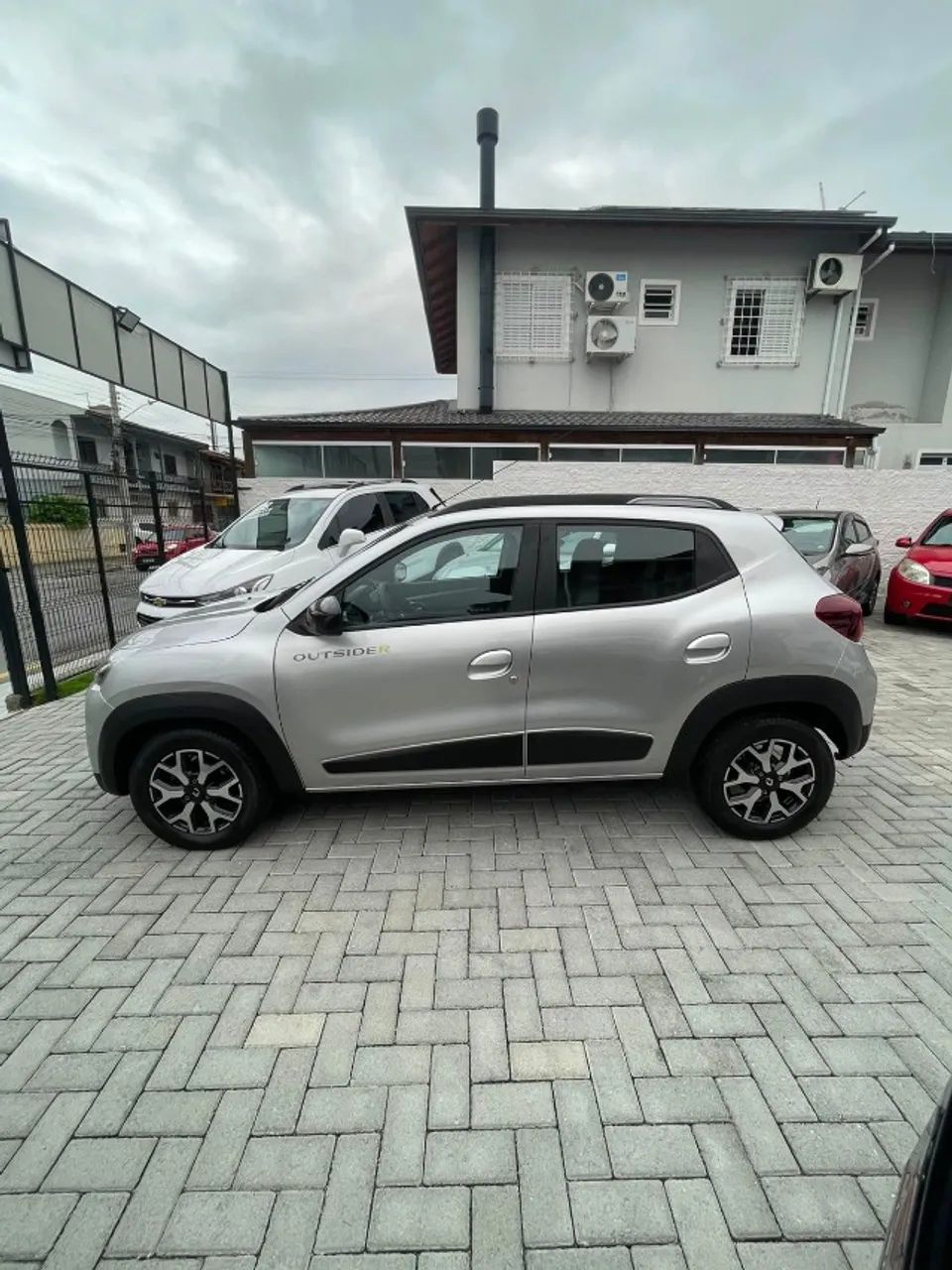 Renault Kwid Outsider 1.0 Flex 12V 5P Mec. 2024 - Foto 4