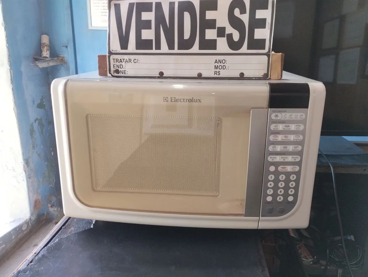 Microondas Eletrolux 31 litros 