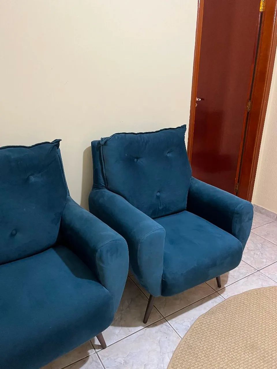 Vendo Kit poltronas semi novas  - Foto 4