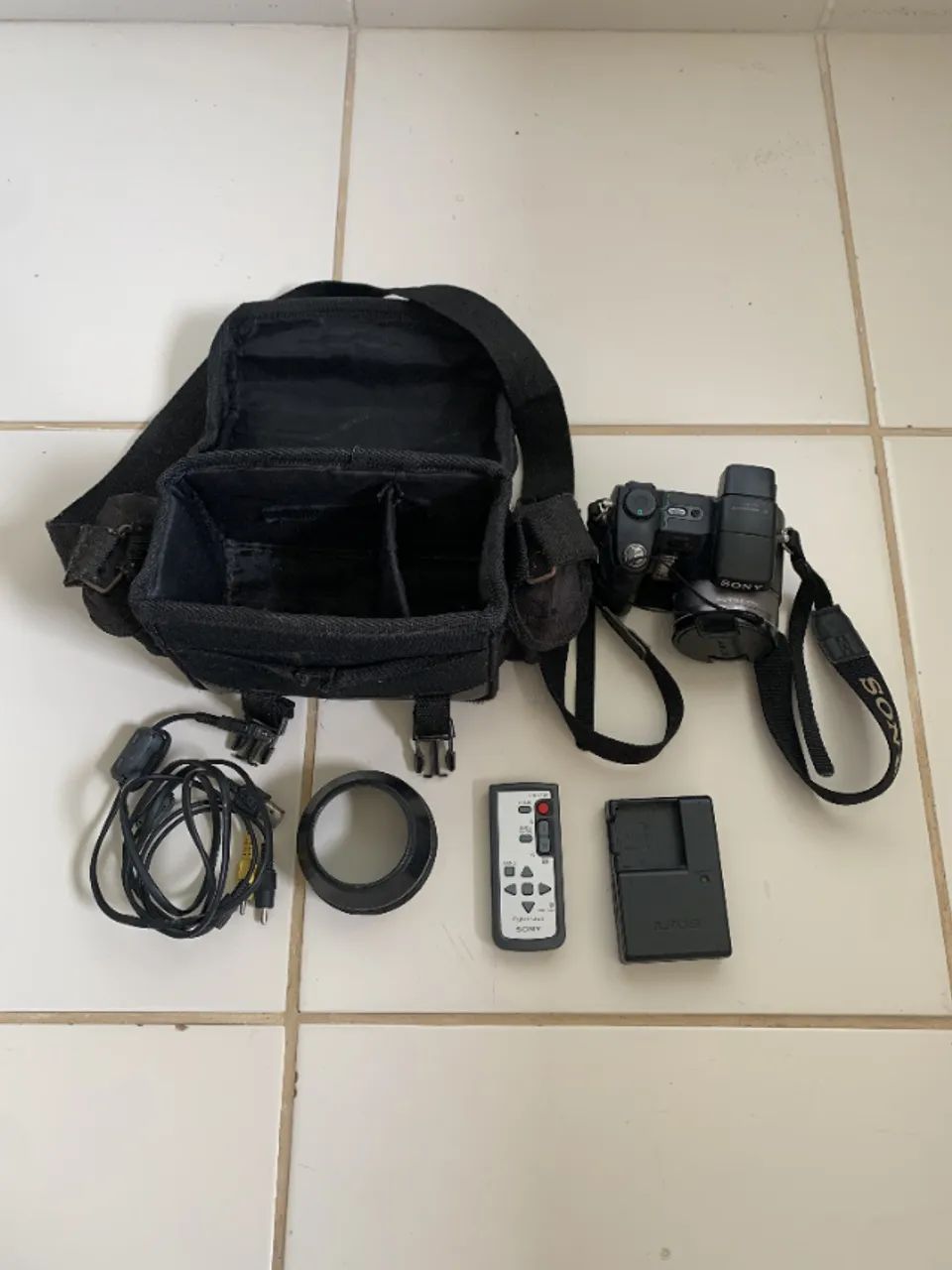 Sony Cyber-shot DSC-H50