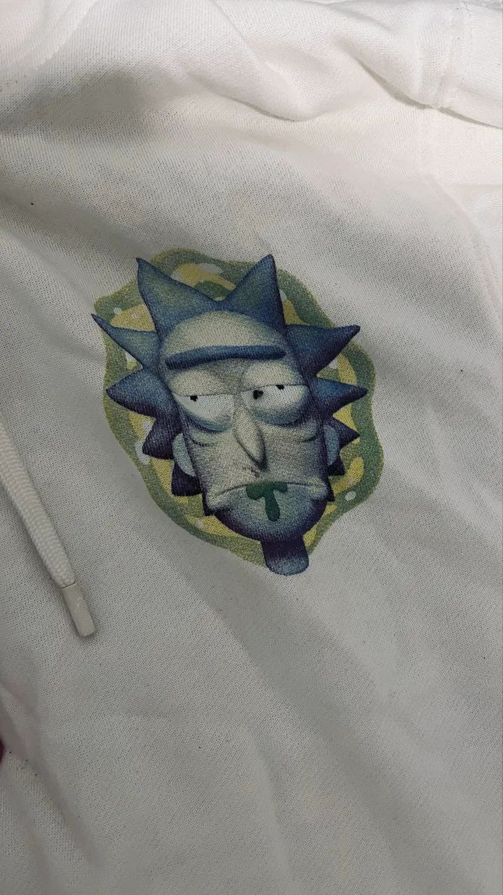 Casaco do rick and morty usado poucas vezes  - Foto 2