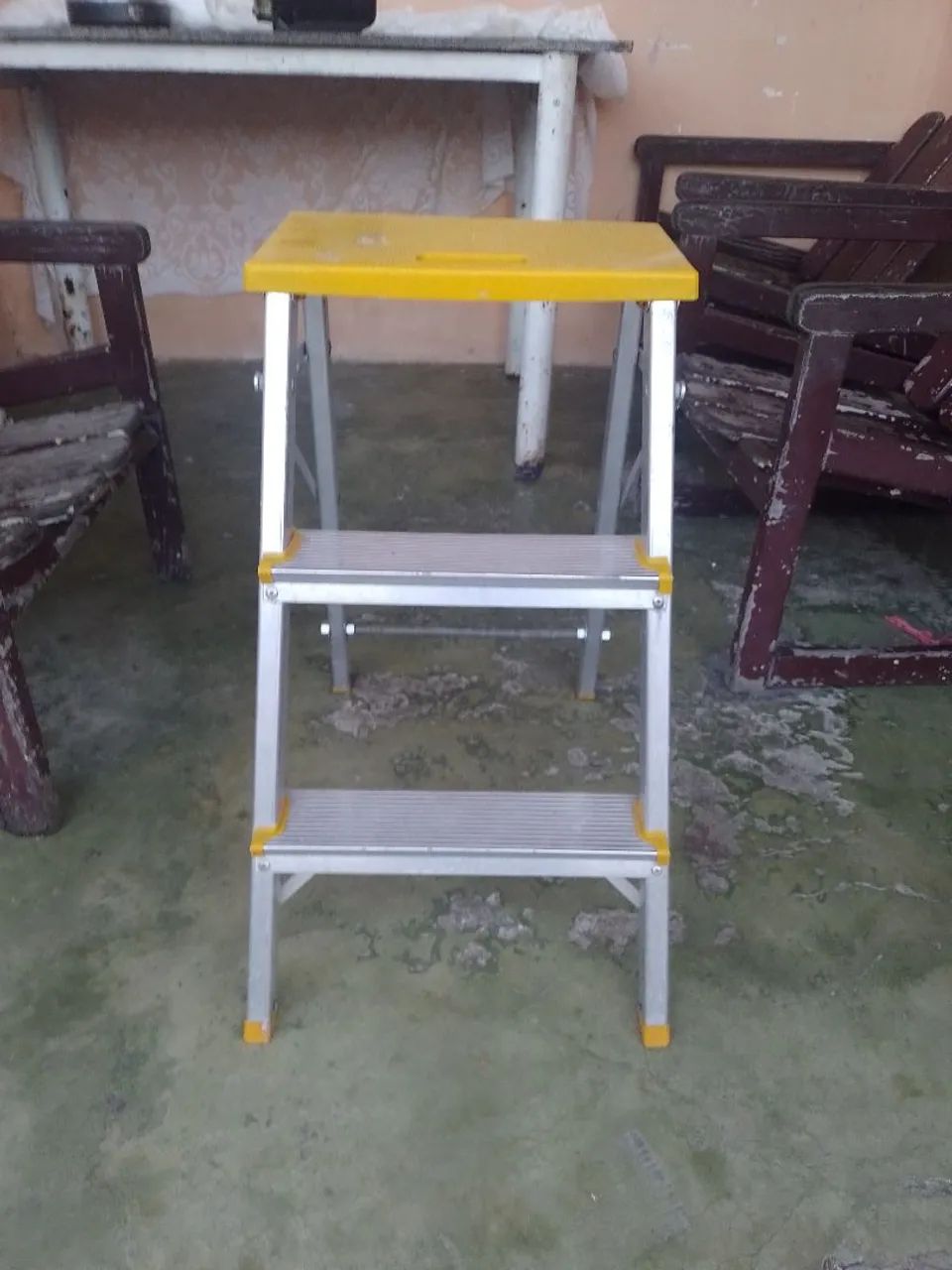 Escada pra vender 