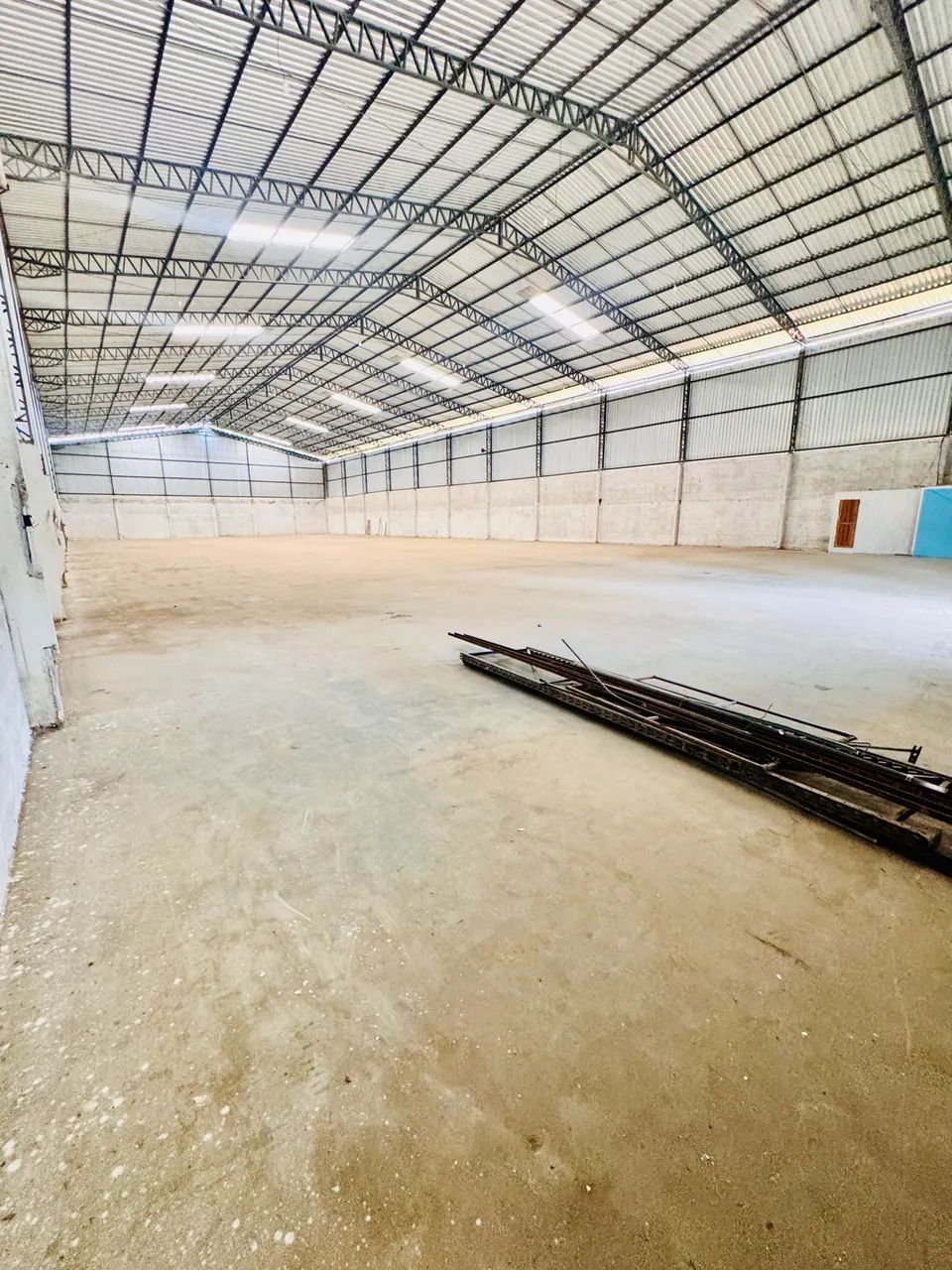 Galpao 2.350m2 av. Turismo próx Torquarto - Foto 2