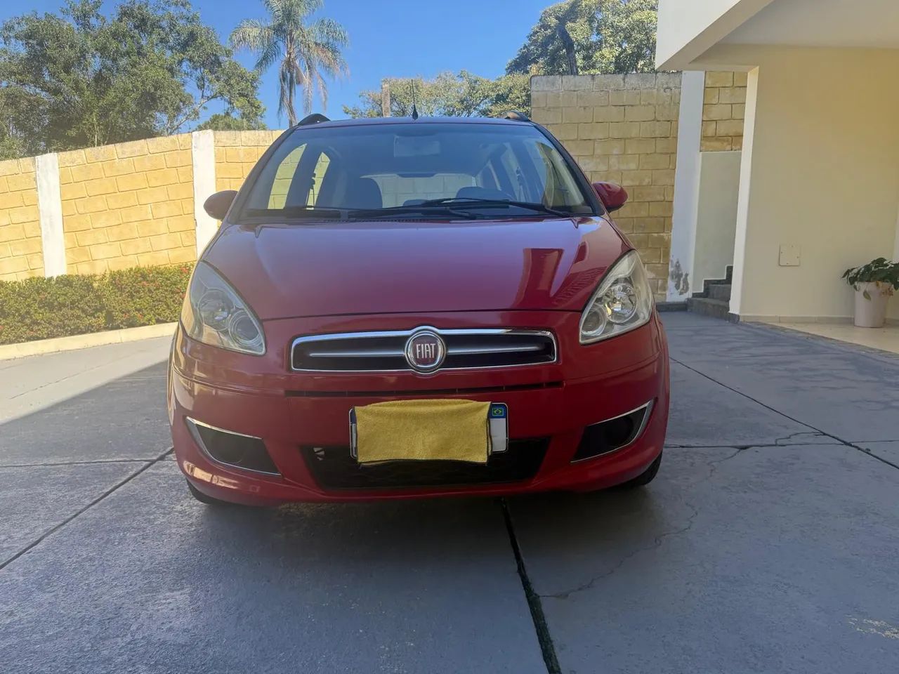 Fiat Idea Attractive 1.4 Fire Flex 8V 5P 2014 - Foto 2