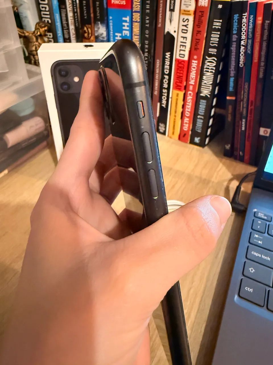 iPhone 11 128GB c/ caixa e acessorios  - Foto 5