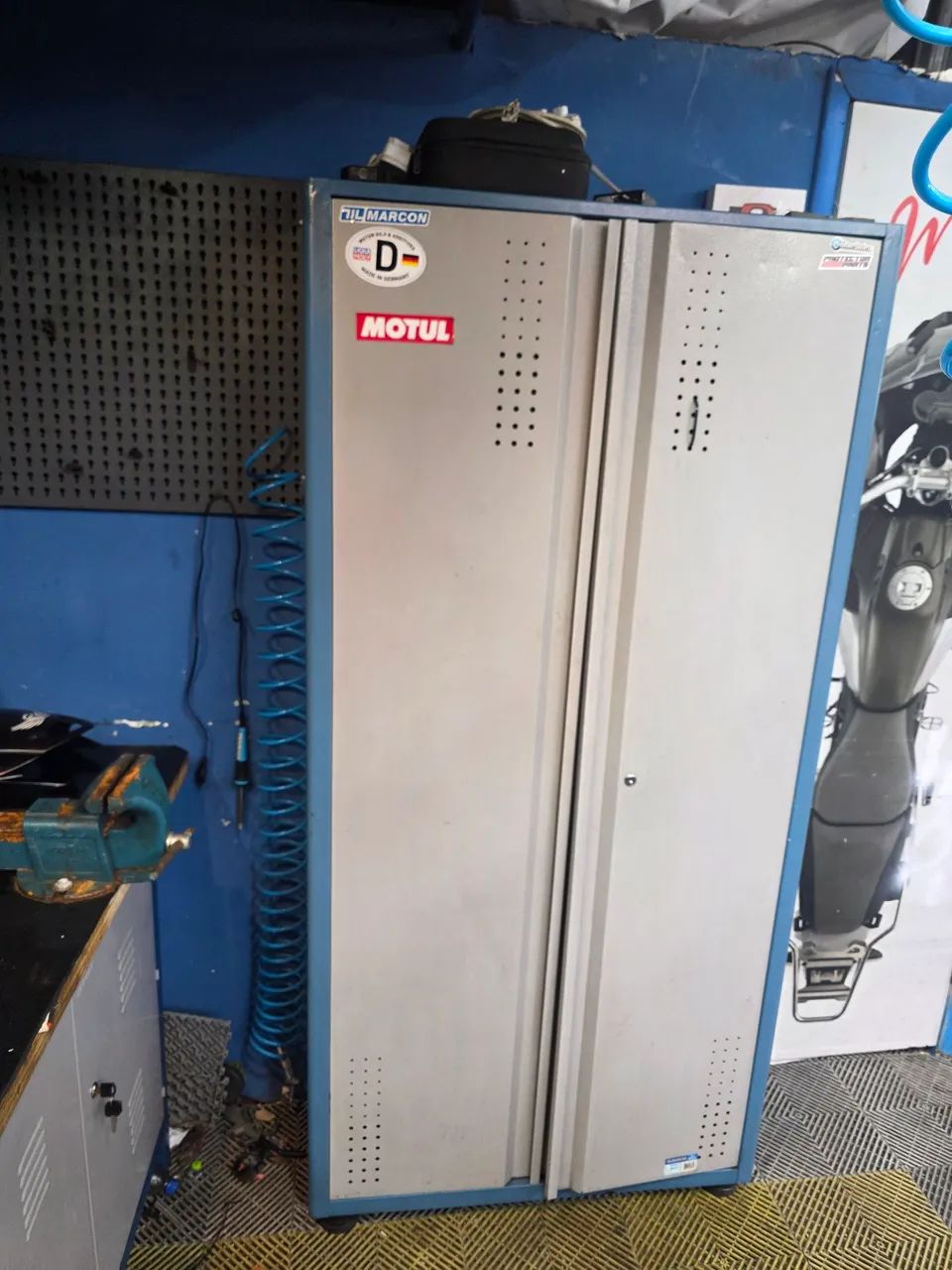 Elevador para moto armário carrinho de ferramentas bancada reservatório de óleo  - Foto 2