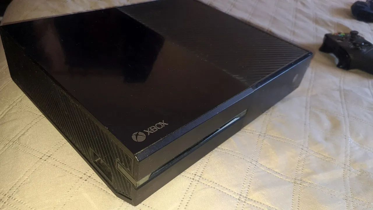 Xbo x one fat - troco num Ps4 - Foto 4