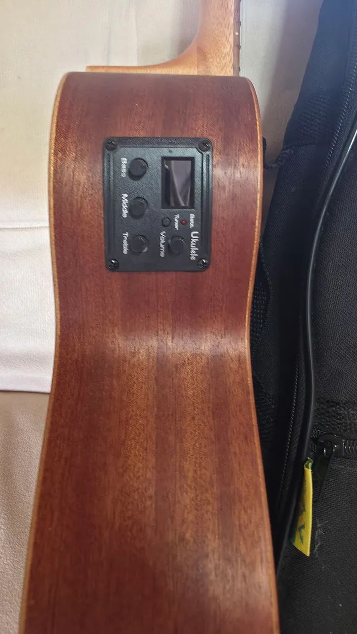 UKULELE TAGIMA 27K TENOR COM CAPA ALCOCHOADA E CAPTAÇÃO COM AFINADOR  - Foto 3