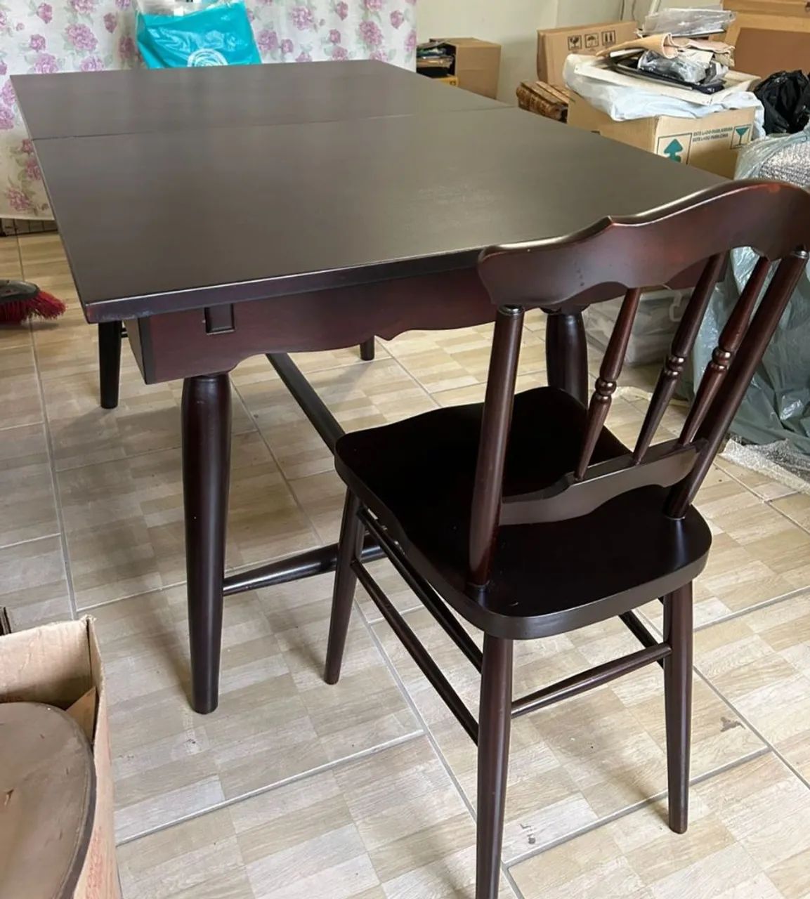 Mesa de Jantar Extensora com 6 cadeiras.  - Foto 3