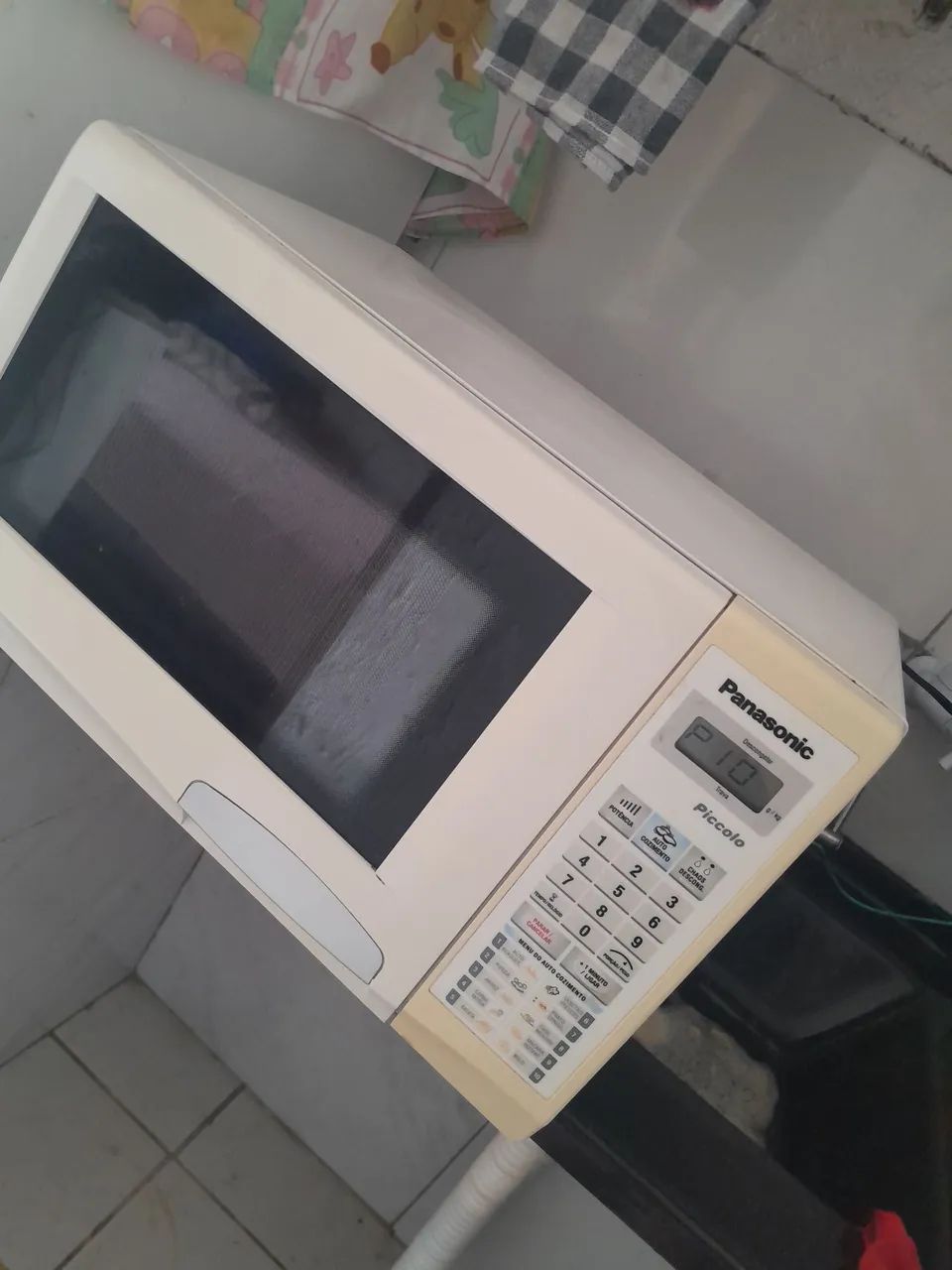 Vendo micro ondas funcionando 