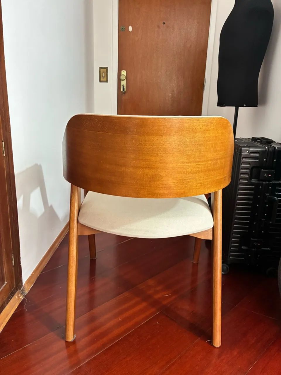 Cadeira moderna  - Foto 4