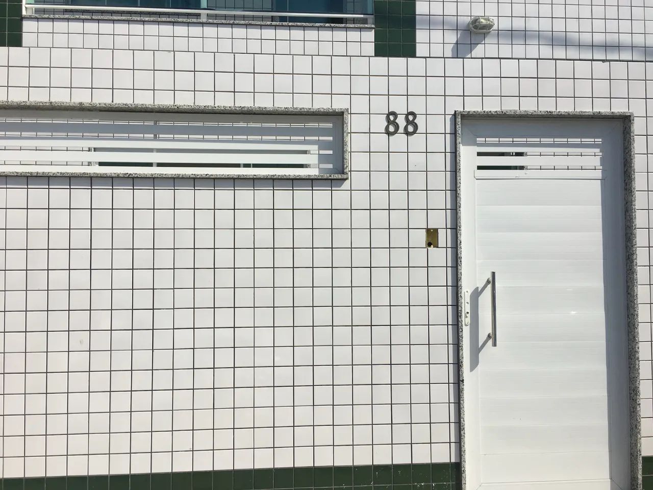 Apartamento térreo tipo casa 2 quartos em Bangu