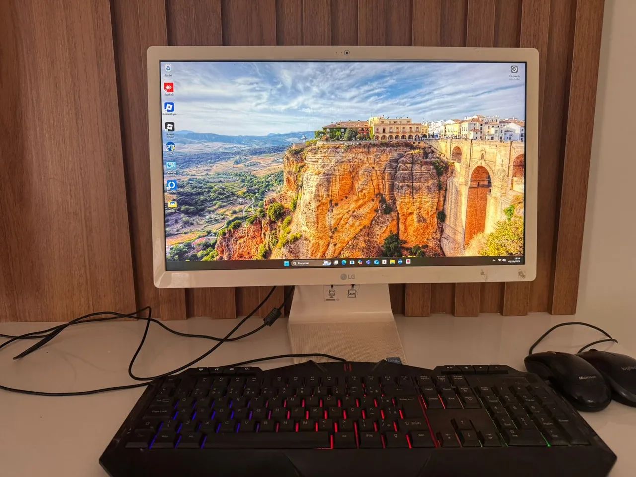 Computador LG celeron ALL in one  - Foto 4