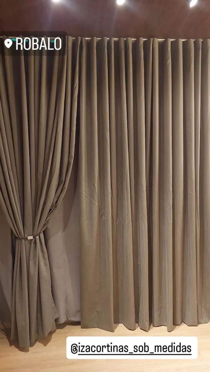 Cortinas de varão e trilho suíço * 