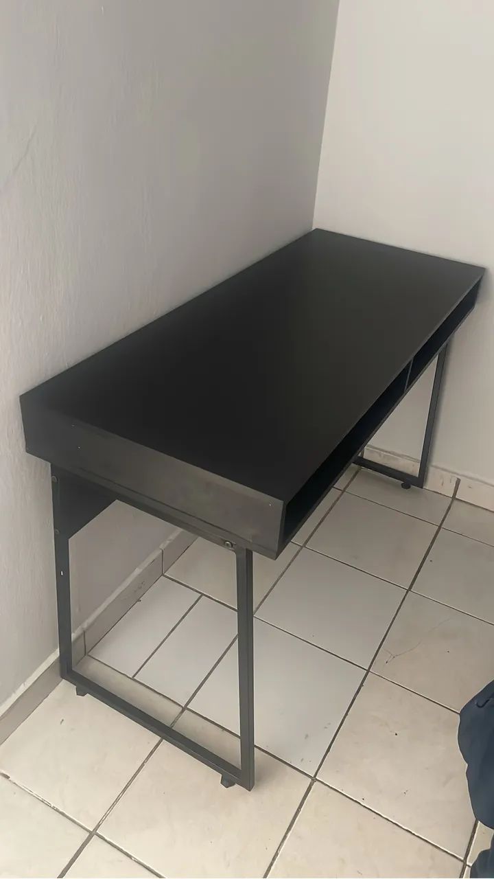Mesa escrivaninha 