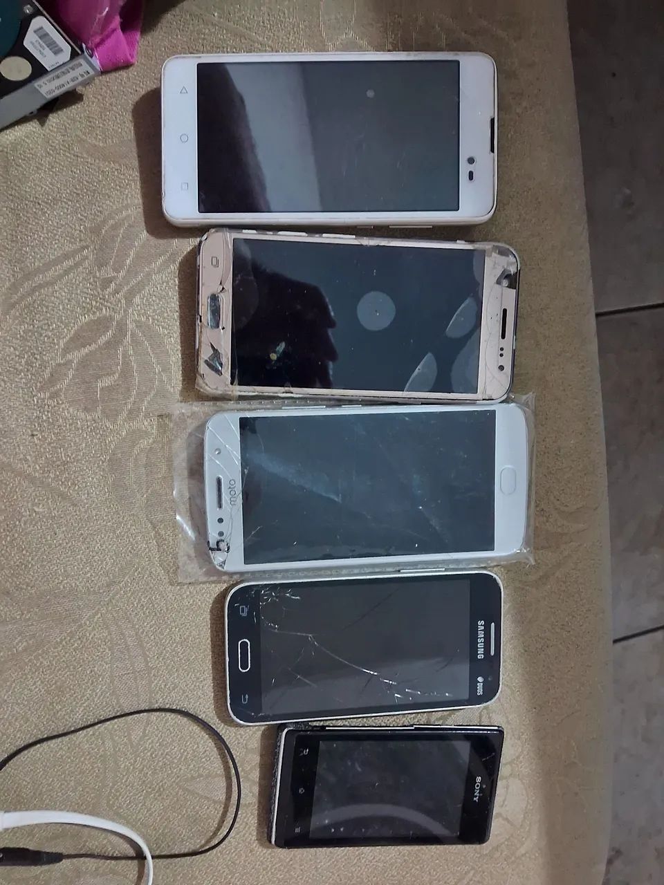 Celular com defeito 