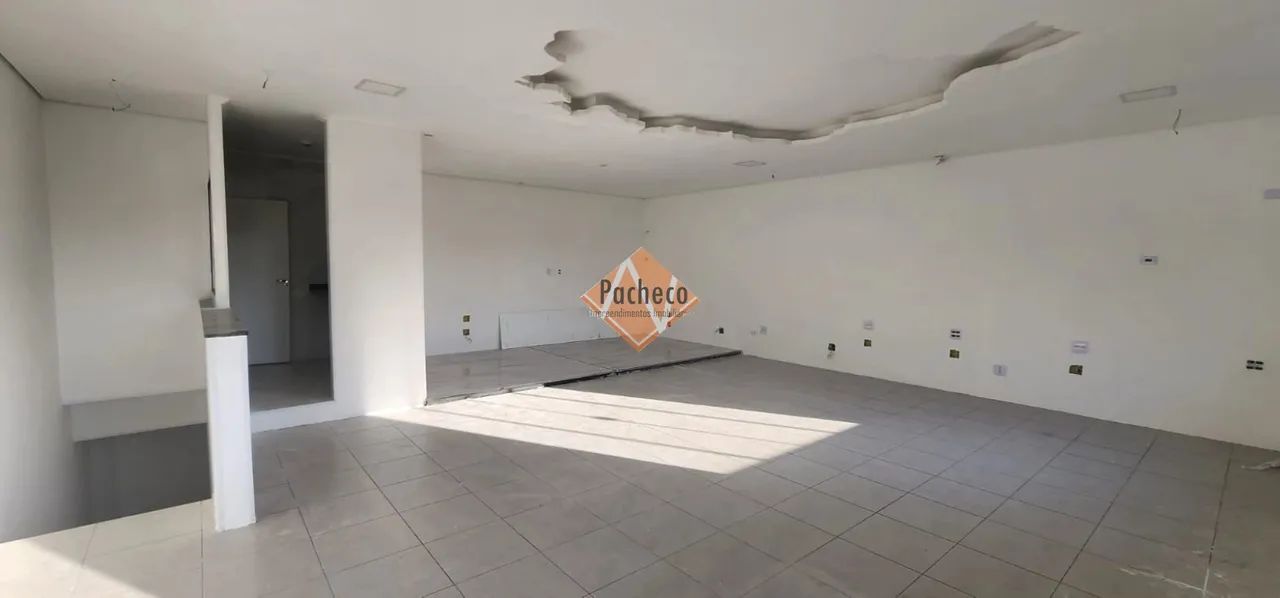 Sala Comercial na Penha, banheiro, 62m², R$1.500,00