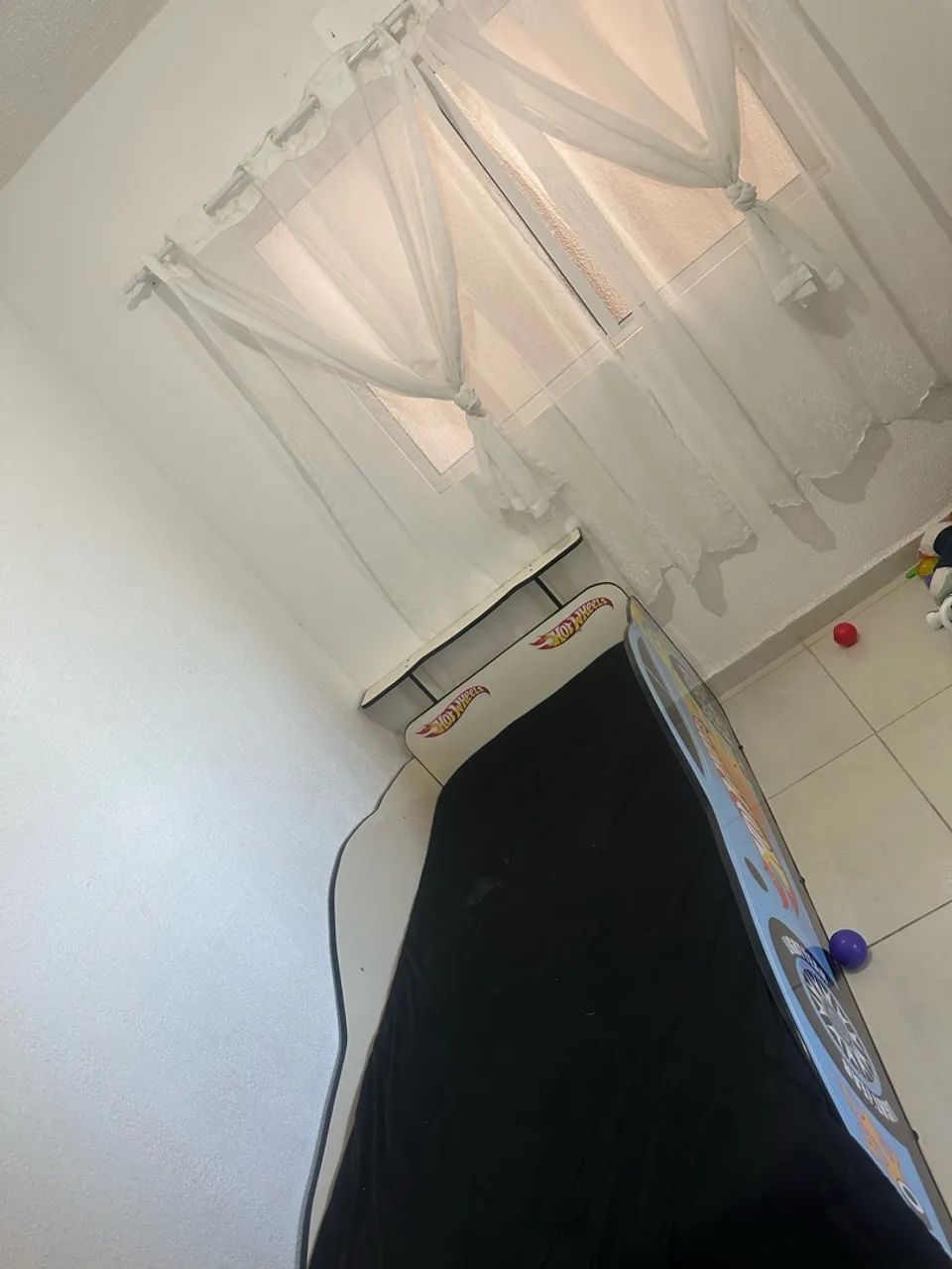 Cama infantil com colchão e cortina  - Foto 4