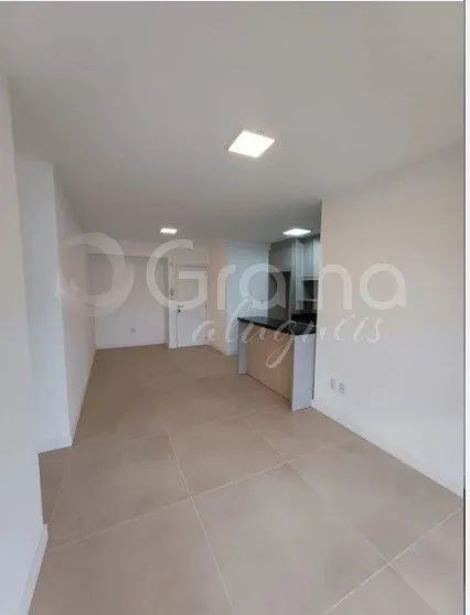2 quartos, sendo 1 suíte na Trindade - Foto 2