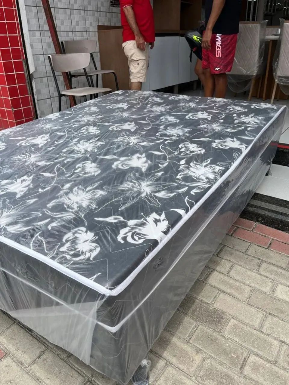 Cama box Casal - colchão 10cm D33