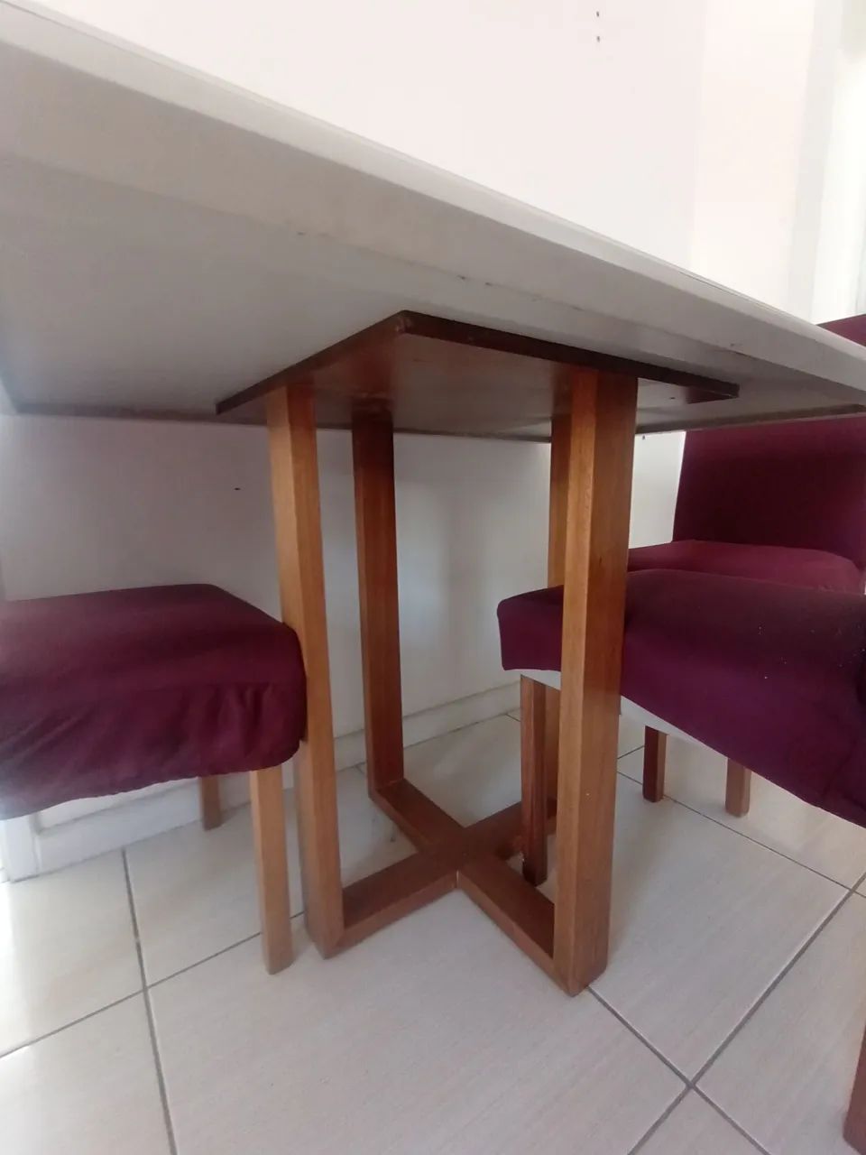 Mesa tampo de vidro com 4 cadeiras - Foto 4