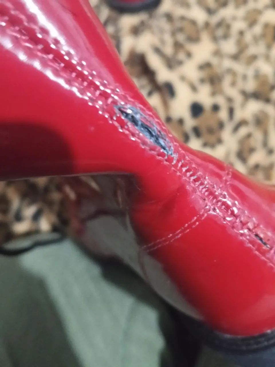 Bota cano alto vermelha  - Foto 4