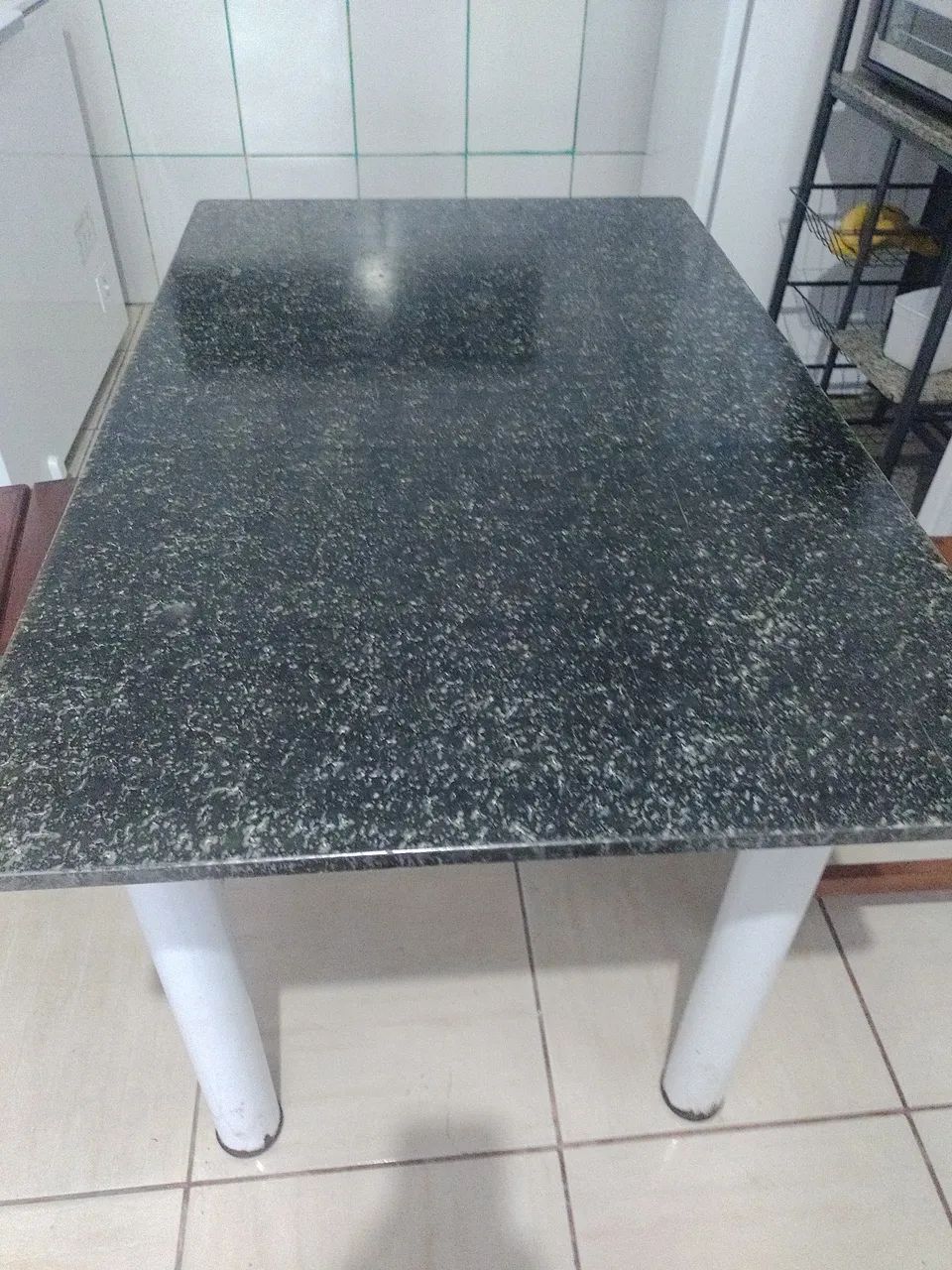 Mesa tubular com tampo de mármore  - Foto 2