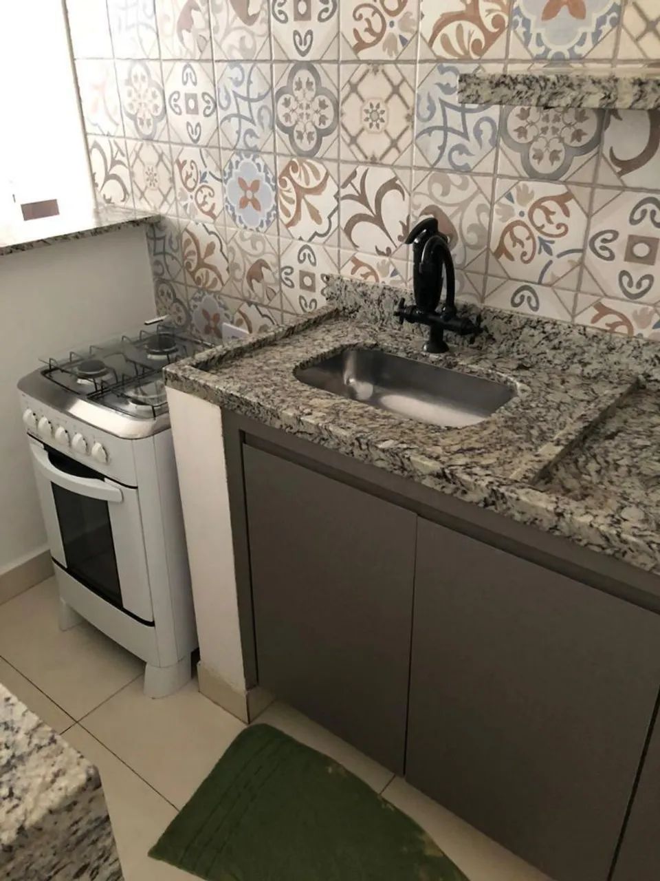 Kitnet Mobiliada no Centro - Pronta para Morar - Foto 4
