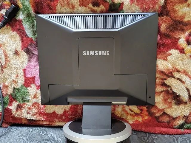 monitor syncmaster 540 - 15 polegadas - Foto 2