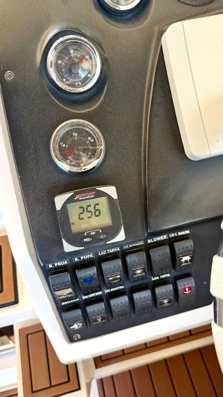 Oportunidade lancha infinity 29 pes nova com procedência  - Foto 10
