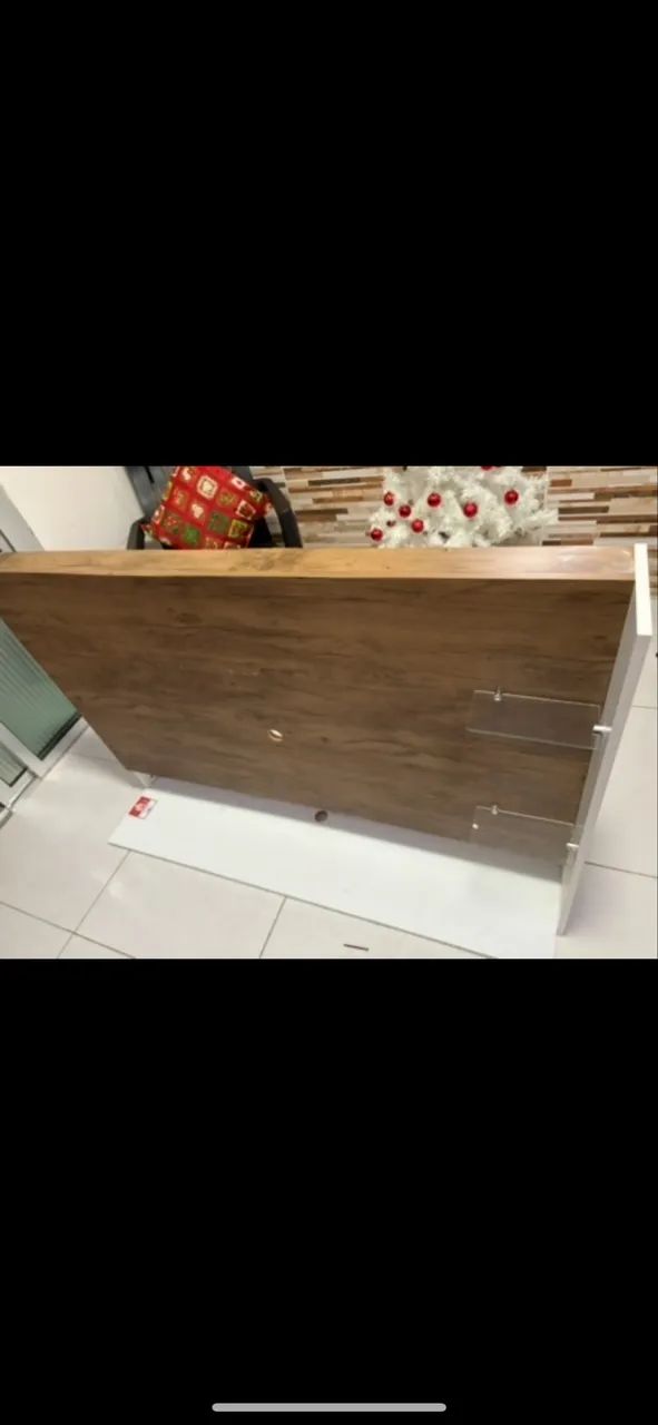 TV Panel441140399603066881
