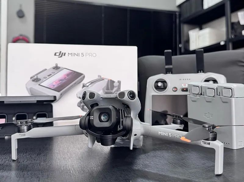Drone Dji Mini 5 pro COMPLETO - Foto 2